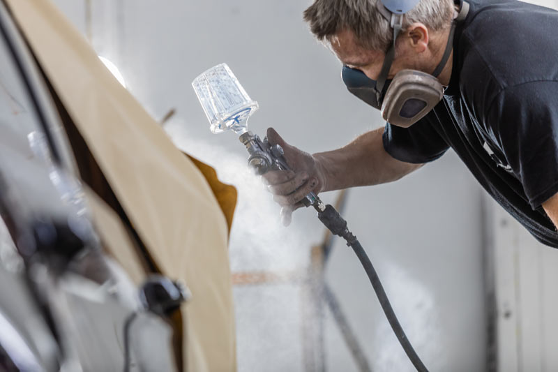 Costo de repintado de carrocería vs. Sistema de reparación de pintura retoque coche: ¿Cuál es mejor? Image